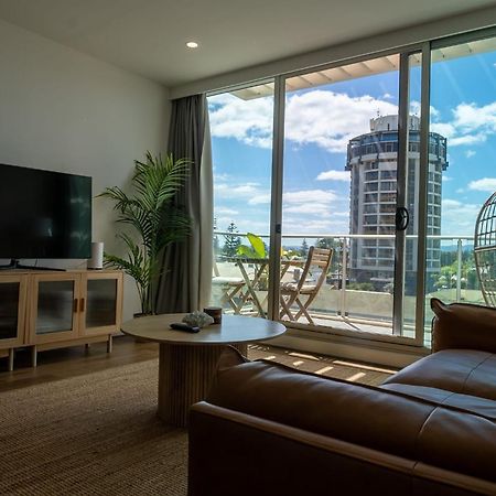 Glenelg Oasis, Pool, Gym, Spa & Sauna, Free Parking, City Views Exterior photo