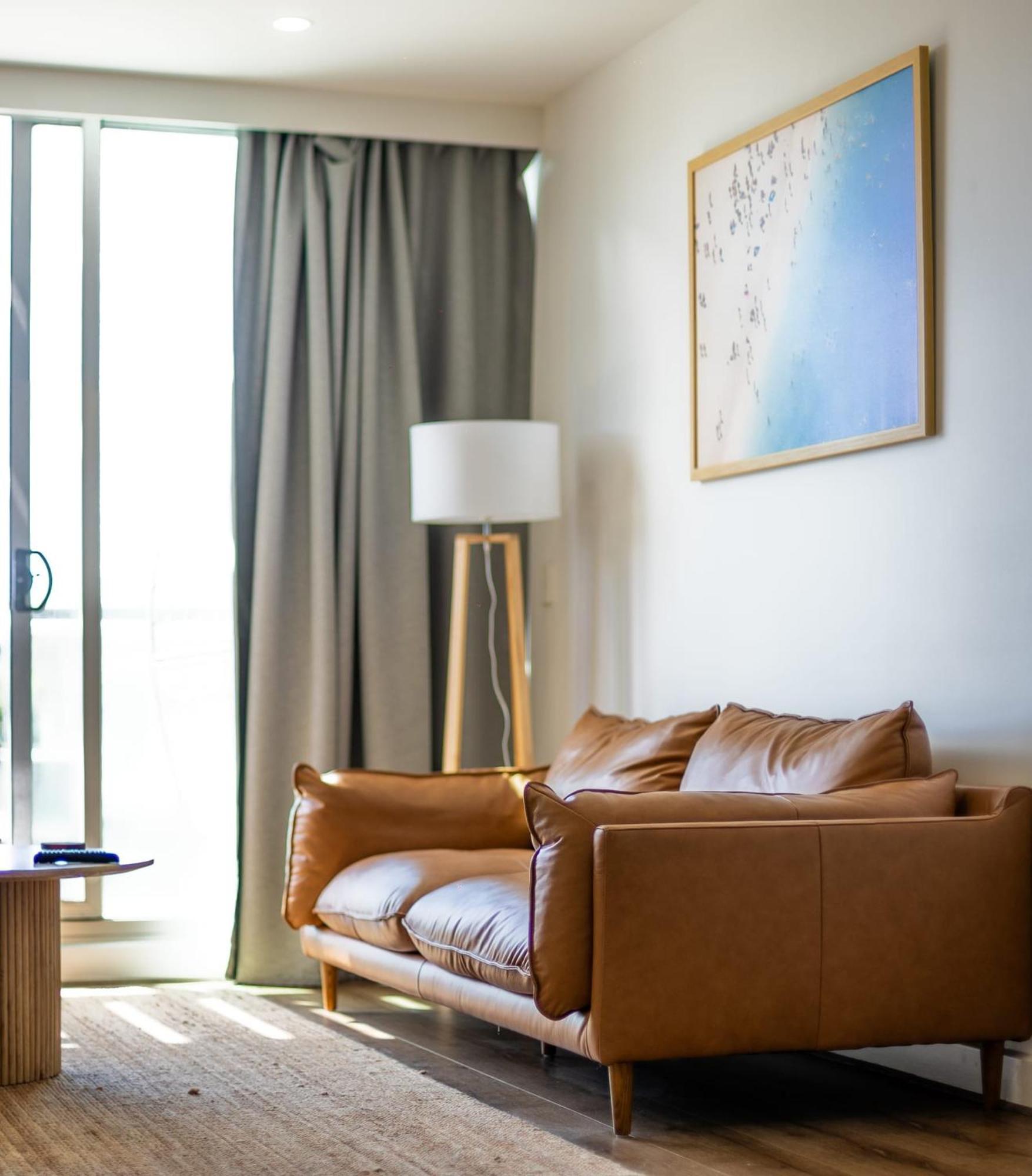 Glenelg Oasis, Pool, Gym, Spa & Sauna, Free Parking, City Views Exterior photo