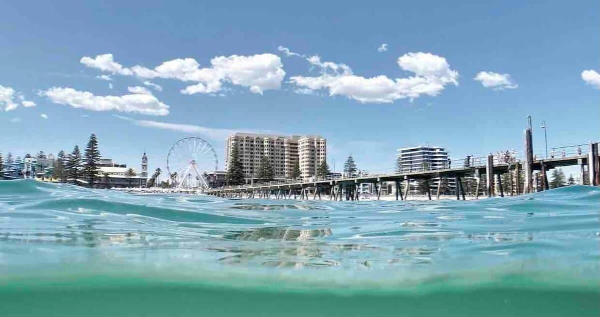 Glenelg Oasis, Pool, Gym, Spa & Sauna, Free Parking, City Views Exterior photo
